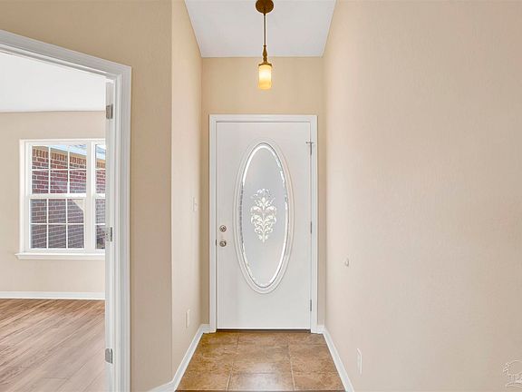 3rd image of 3332 N Simmons Rd