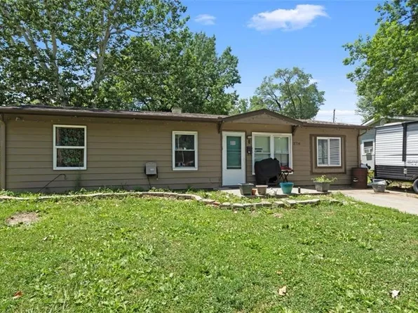 2716 S 52nd St, Kansas City, KS 66106