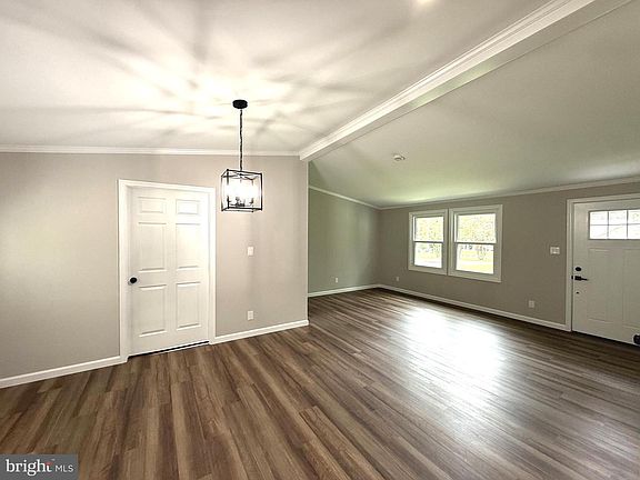 4th image of 707 Holly Corner Rd