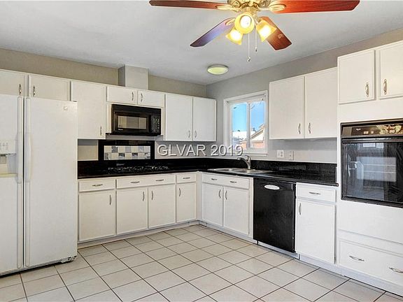 3rd image of 7401 Aragon St