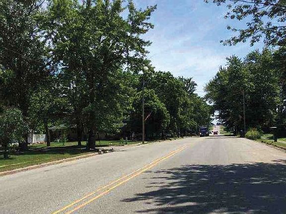 Exterior Neighborhood (street photo)