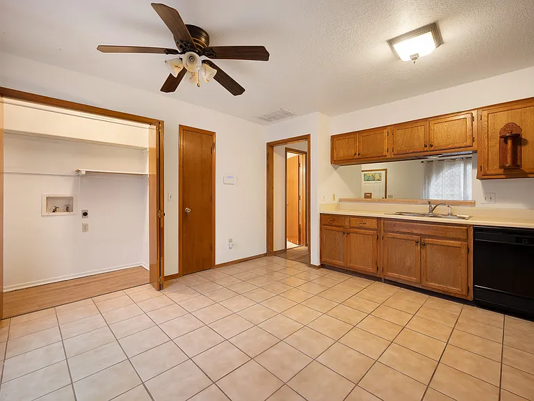10504 White Oak Canyon Rd — Photo 7