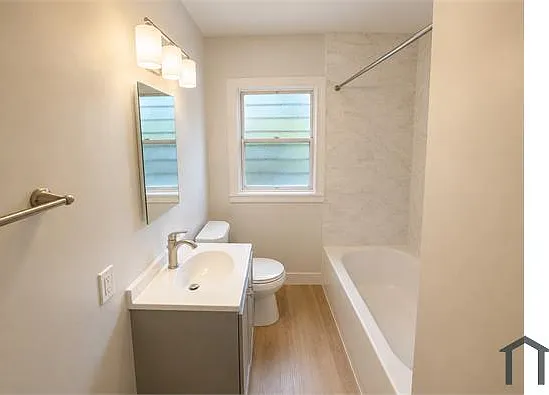 1624 S Saint Andrews Pl #1 — Photo 9