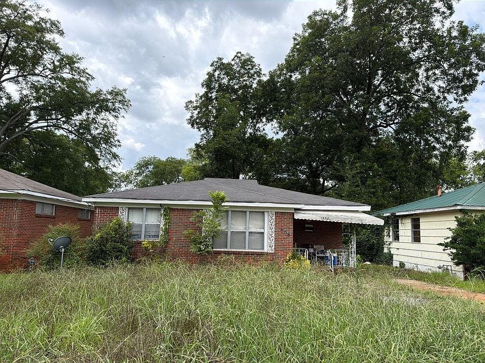 1st image of 1508 18th Pl SW