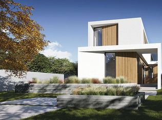 363 N Kings Rd, Los Angeles, CA 90048