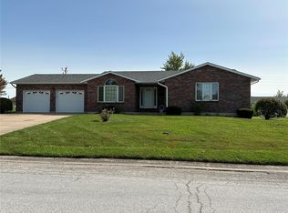 51 Brook Rd, Hannibal, MO 63401