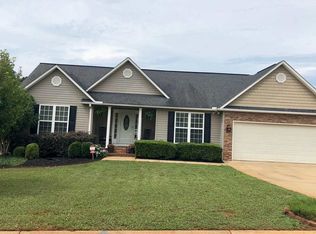 204 Summer Lady Ln, Boiling Springs, SC 29316