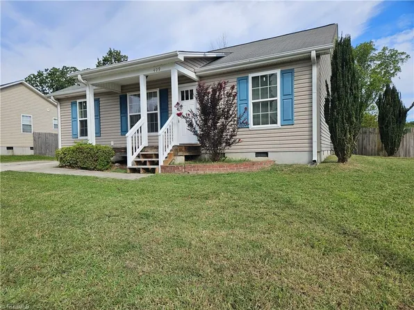 409 Church St, Kernersville, NC 27284