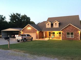 1051 Ponderosa Dr, Sulphur, OK 73086