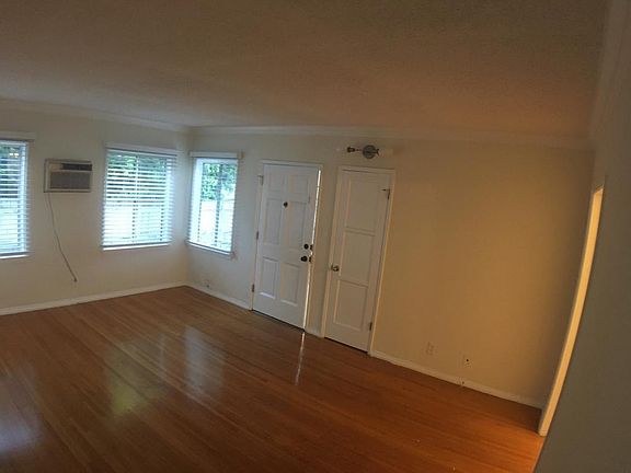 2nd image of 933 S Sherbourne Dr