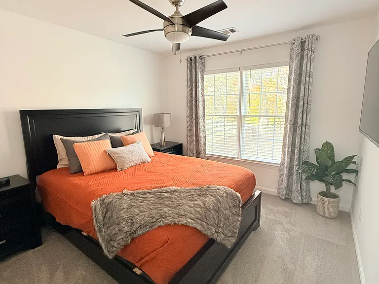 2395 Saint James Dr NW — Photo 20