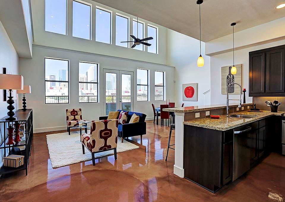 1st image of 2323 Polk St APT 303