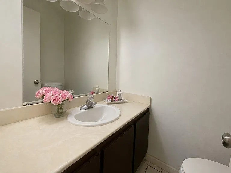 7913 Grove Ridge Dr — Photo 7