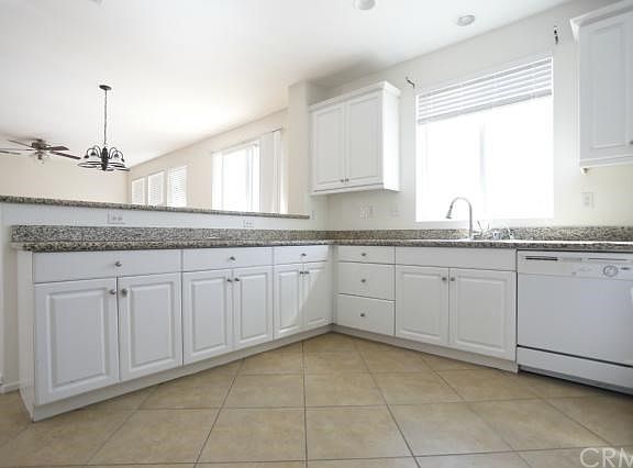 Kitchen, view 2