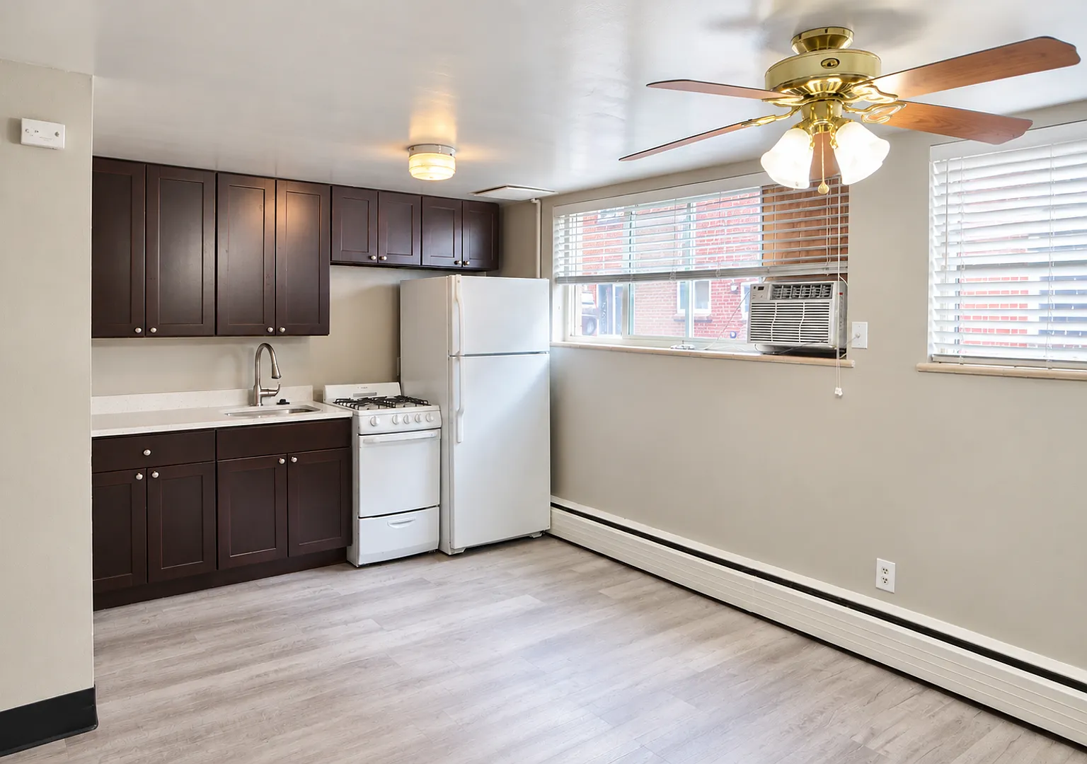 Campus Apartments — Photo 1