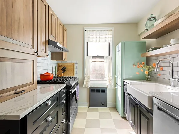 7401 Shore Rd APT 1K, Brooklyn, NY 11209