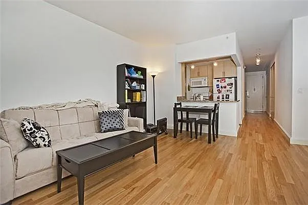 Rented by Platinum Properties | media 34