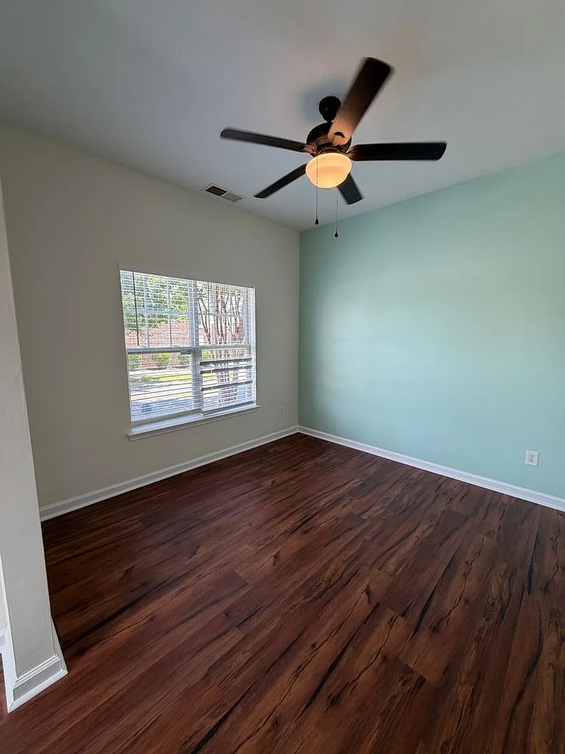2BR Townhome w/ Deeded Parking, In-Unit W/D, Patio in Optimist Park — Photo 3