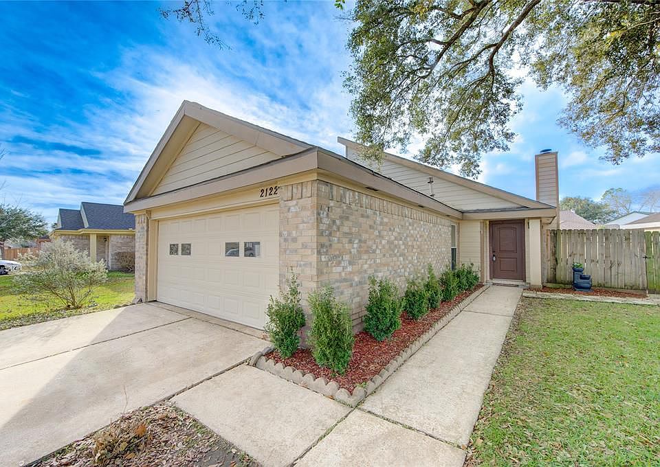 1st image of 2122 Highland Hills Dr
