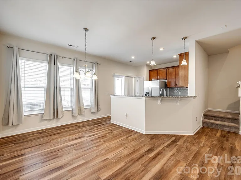 524 Hunters Dance Rd — Photo 7