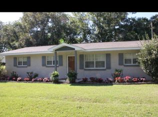 14 Whitten St, Headland, AL 36345