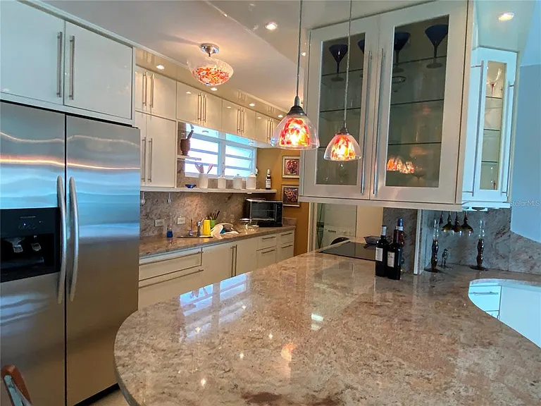 Park Plaza 4429 Ave Isla Verde #12 — Photo 9