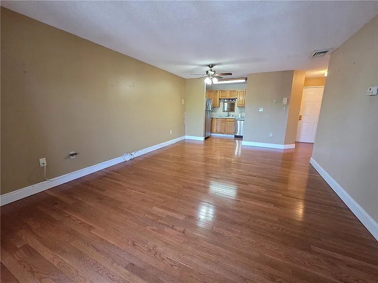 1800 Douglas Ave #327 — Photo 5