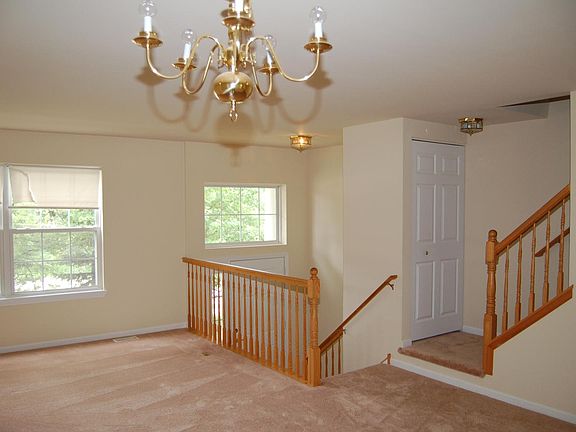 5th image of 771 W Misty Dr