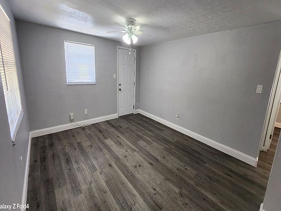 3rd image of 8008 Emi Ann Ln #8015