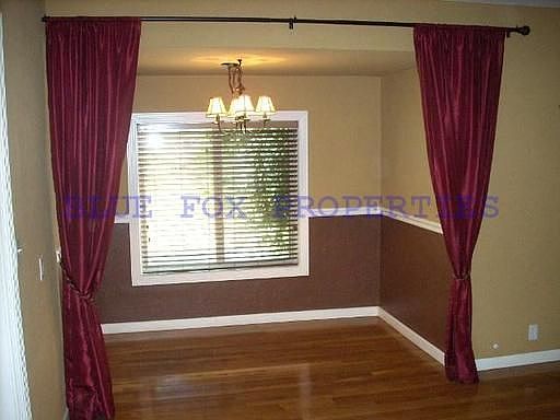 3rd image of 3021 E Linden St