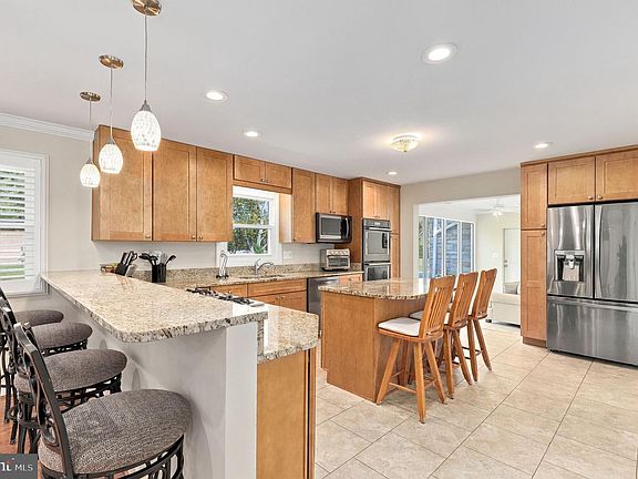 5th image of 12905 Byefield Dr