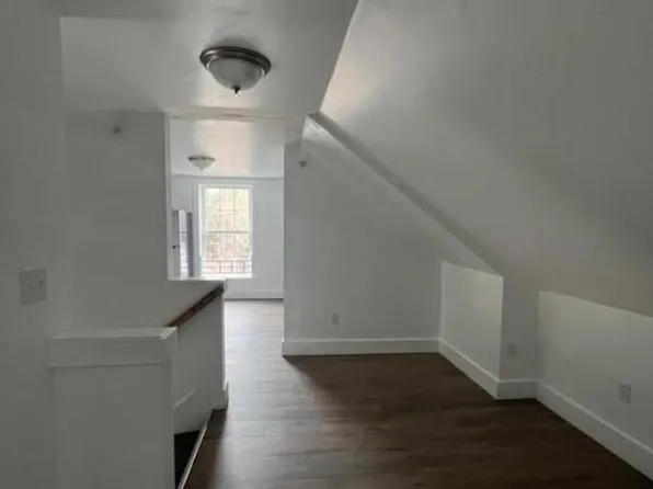 10 River St #4, Plymouth, MA 02360