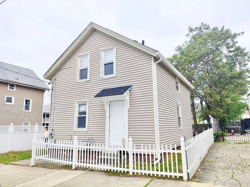 107 Sterry St