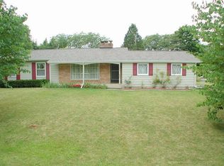 5255 Blue Haven Dr, East Lansing, MI
