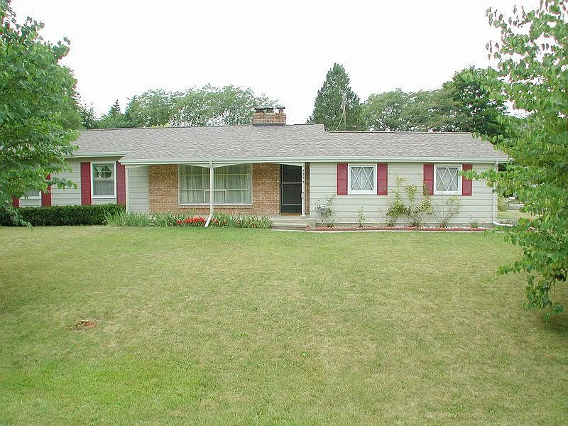 5255 Blue Haven Dr photo 1