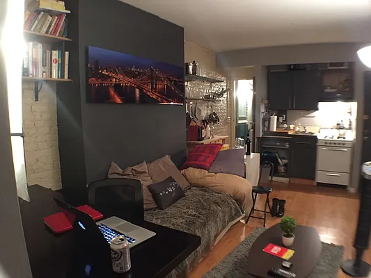 Rented by Jack B Shapiro | media 37