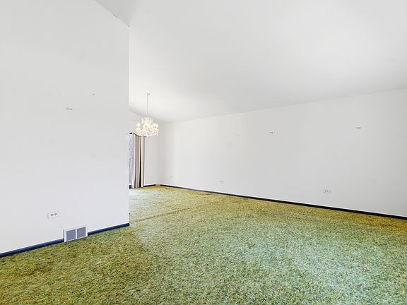3rd image of 13817 S Secretariat Ln