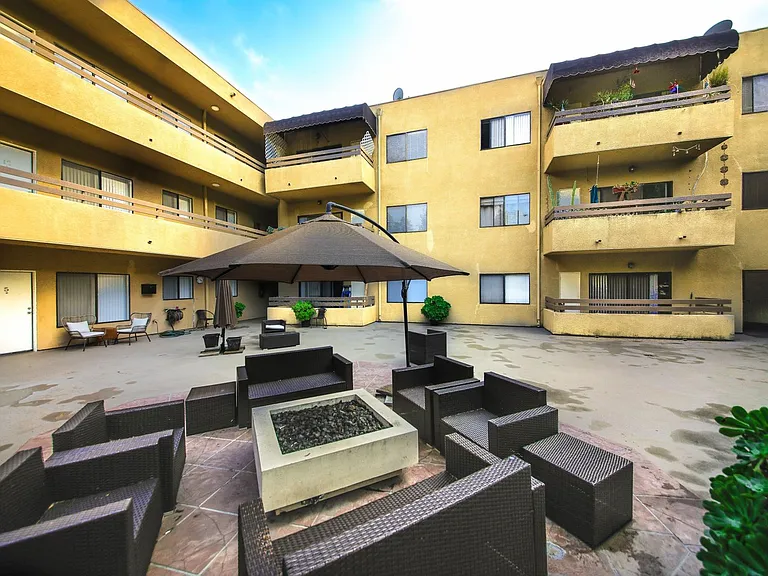 The Flats At Studio City - Darbyridge, Lp — Photo 17