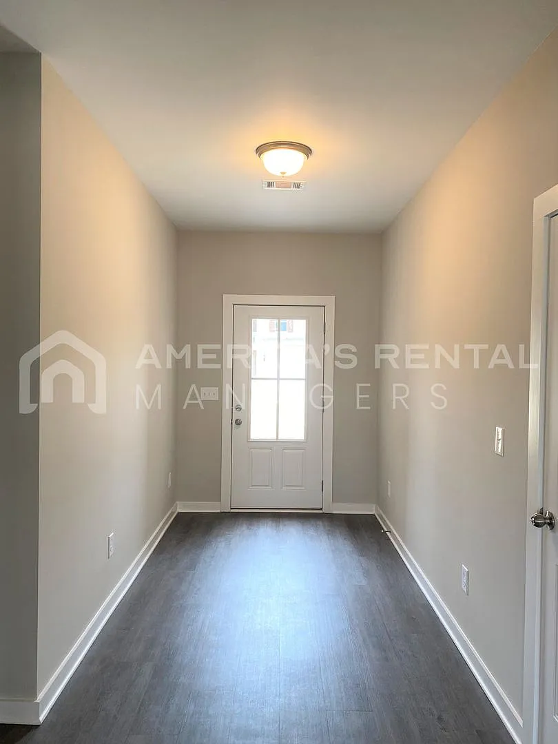 Home for Rent in Tuscaloosa, AL View with 48 Hours Notice! — Photo 4