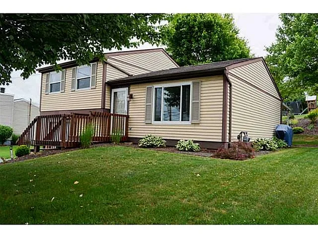 44 Bock Ln photo 1