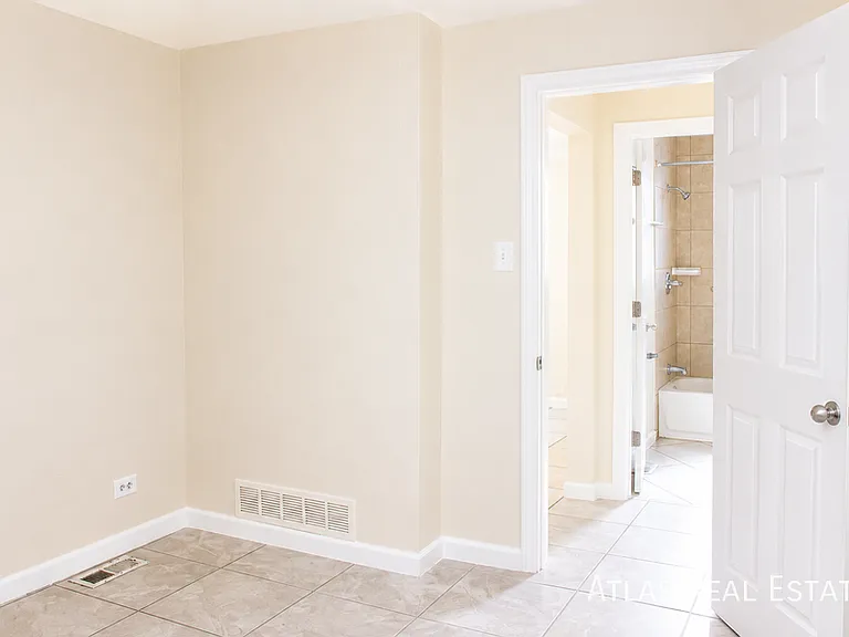 1538 N Uinta St — Photo 2