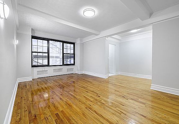 4th image of 1 University Pl APT 11F