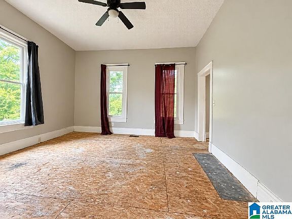 12th image of 2030 Clarendon Ave