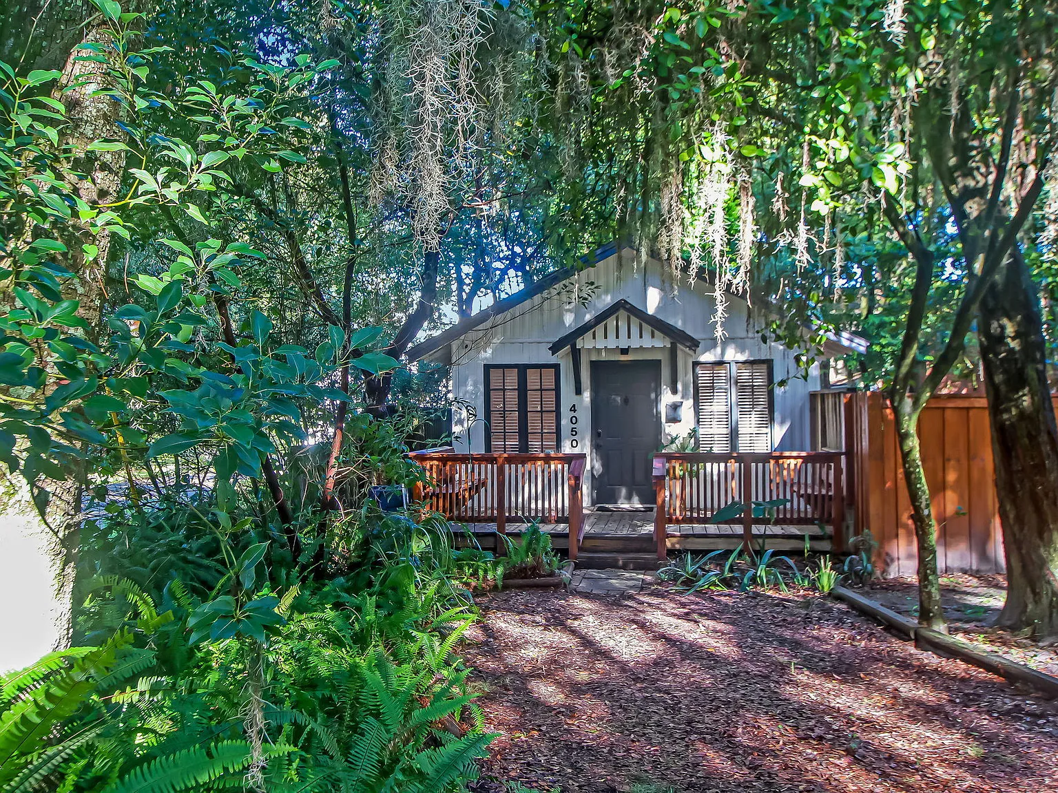 1 bed, 1.0 bath, 442 sqft, $1,800 — Photo 2