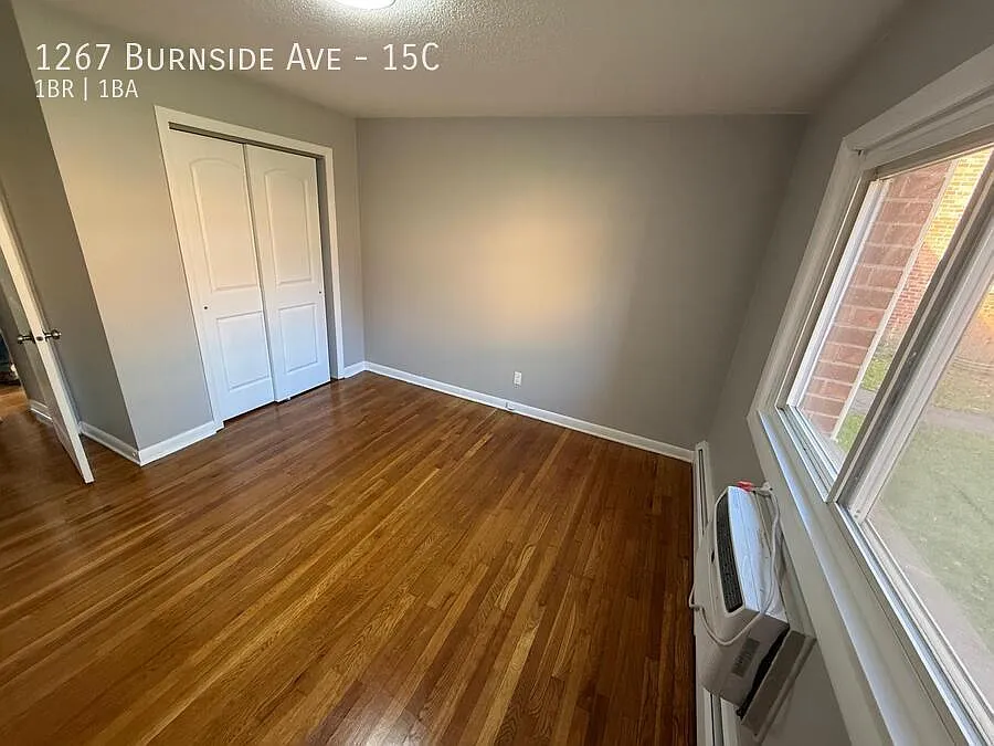 1267 Burnside Ave - 15B — Photo 2