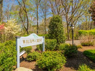 31 Wilton Crst UNIT 31, Wilton, CT