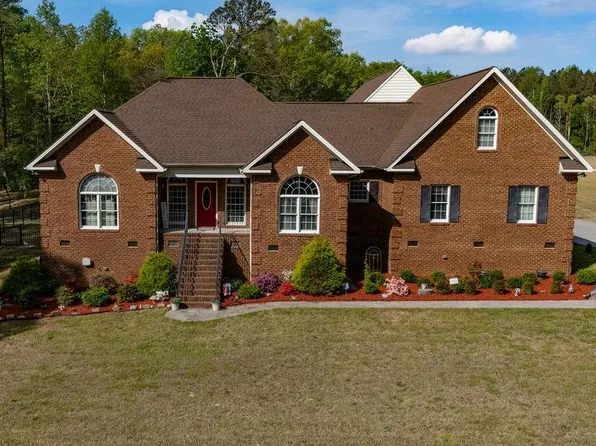 18212 Darden Scout Rd, Courtland, VA 23837