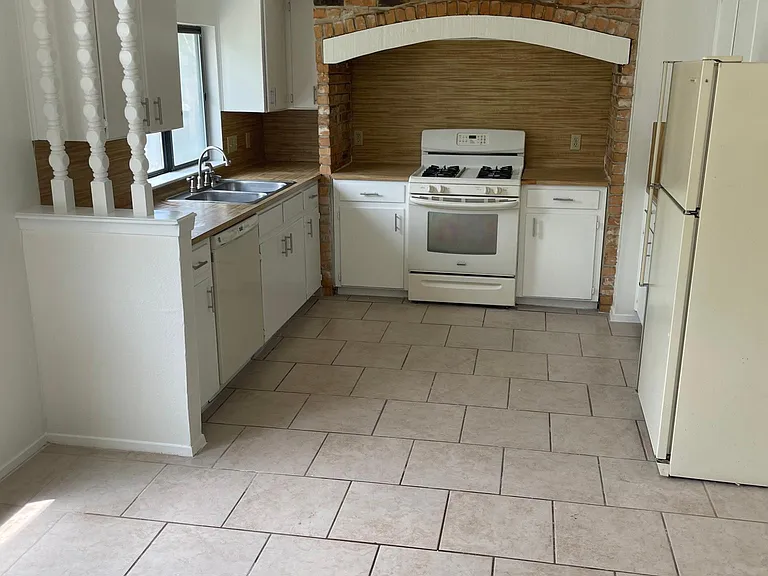 802 Powderhorn Dr — Photo 12