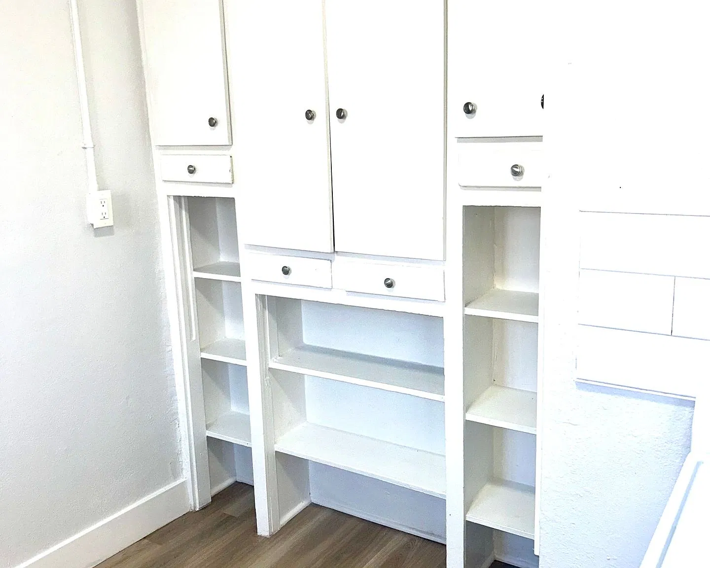 1240 Dawson Ave — Photo 2