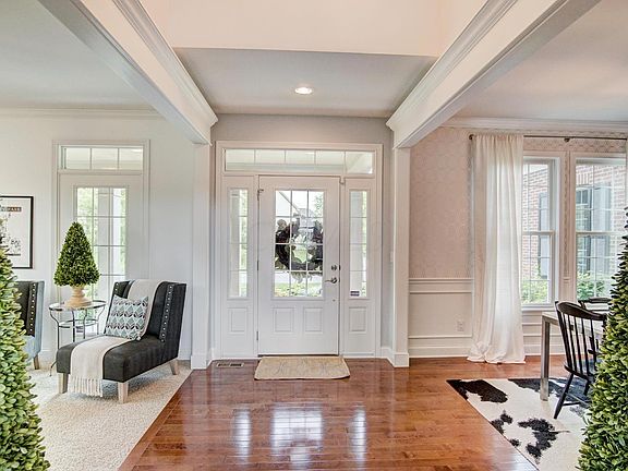 2nd image of 9937 Macdonald Dr
